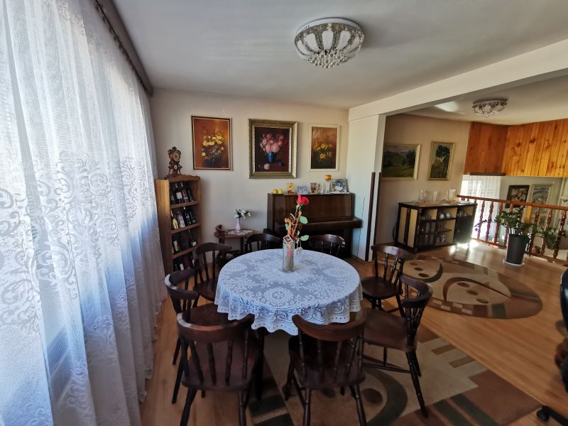 6 izbový rodinný dom v lukratívnej časti Pod Hrádkom-Michalovce
