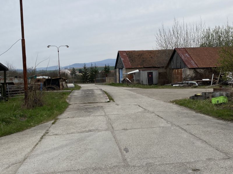 Predaj haly spolu s pozemkom pri Trenčíne 