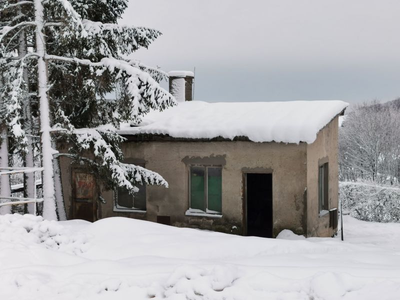 Areál lomu spolu s obaľovacou súpravou a príslušenstvom v Hornej Mičinej