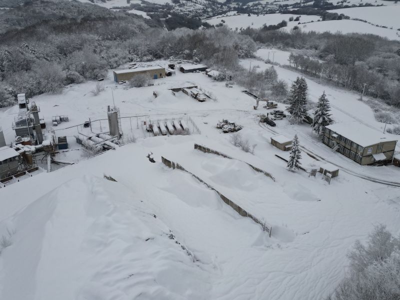 Areál lomu spolu s obaľovacou súpravou a príslušenstvom v Hornej Mičinej
