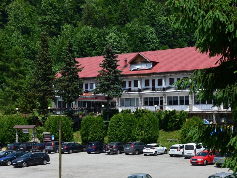 HOTEL PRIEHRADA- SLOVENSKÝ RAJ