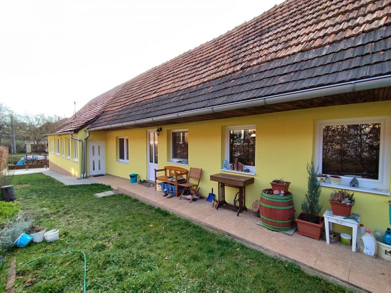 ZNÍŽENÁ CENA! EXKLUZÍVNE - Realitný predaj -  rodinný dom/komfortná chalupa