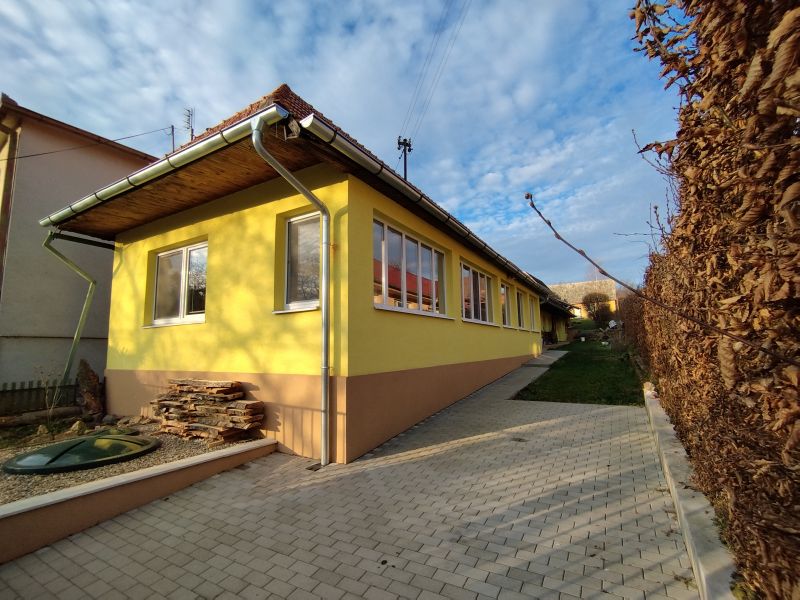 ZNÍŽENÁ CENA! EXKLUZÍVNE - Realitný predaj -  rodinný dom/komfortná chalupa