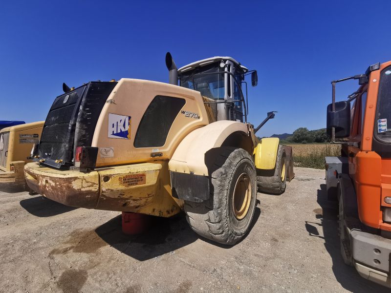 Dražba kolesového nakladača NEW HOLLAND W270B