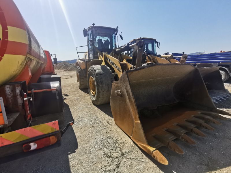 Dražba kolesového nakladača NEW HOLLAND W270B