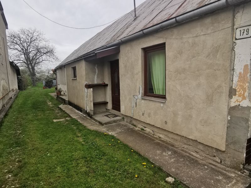 Dražba rodinného domu v obci Sokoľany. 