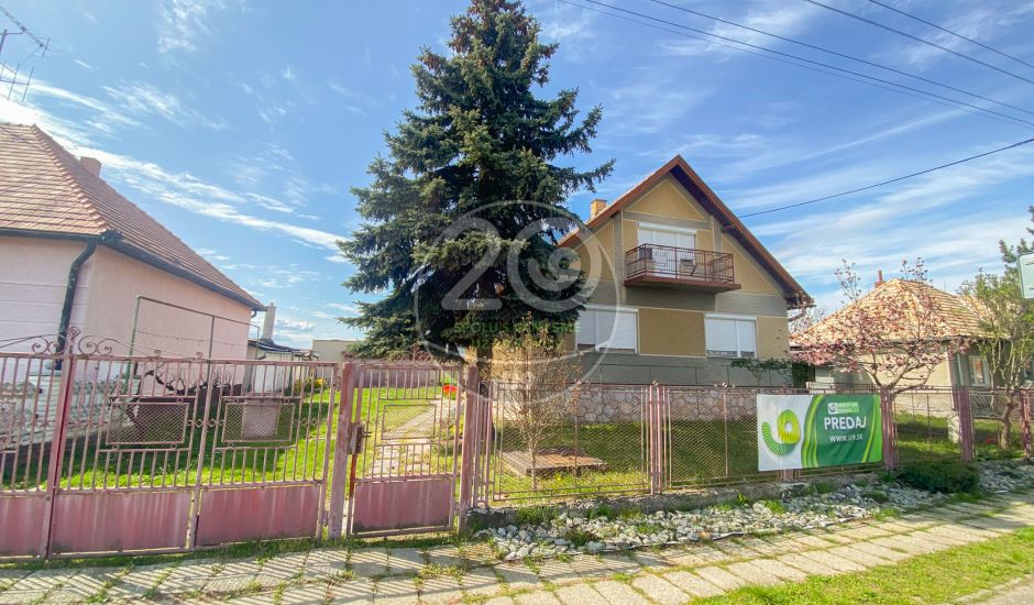 ZNÍŽENÁ CENA - Rodinný dom v obci Želovce ZNÍŽENÁ CENA - Rodinný dom v obci Želovce
