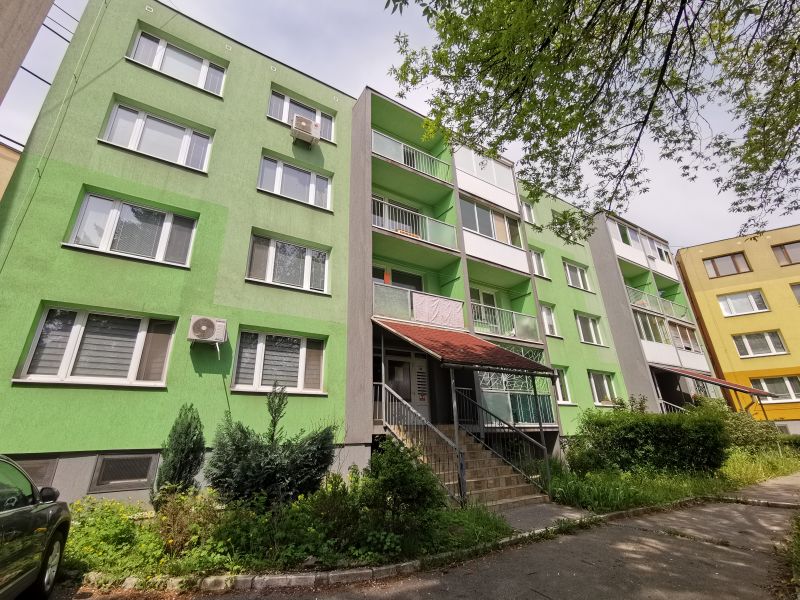 Exkluzívne ponúkame 4-izbový byt,lokalita Terasa- Mikovíniho ulica