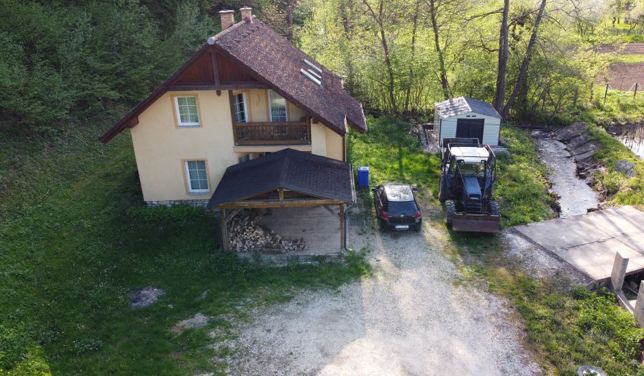Rodinná usadlosť v obci Silická Jablonica Rodinná usadlosť v obci Silická Jablonica