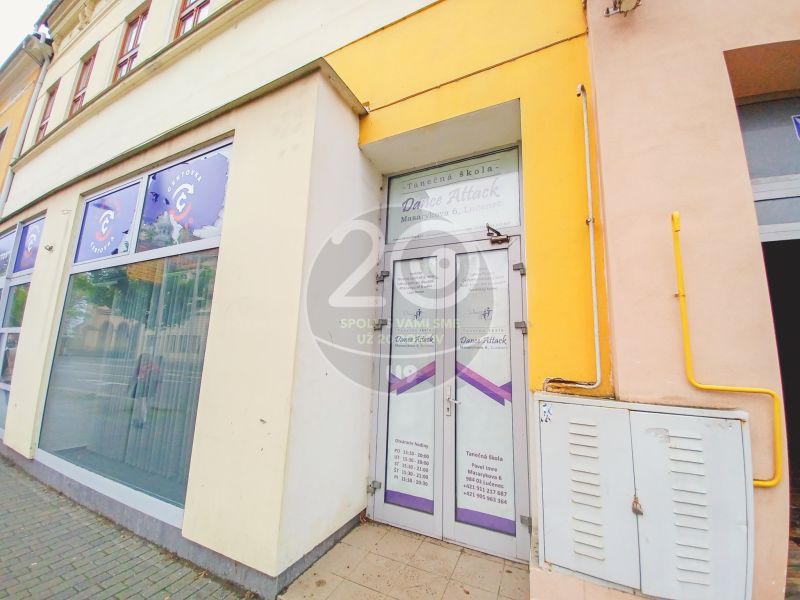 PREDAJ - Budova v centre mesta Lučenec