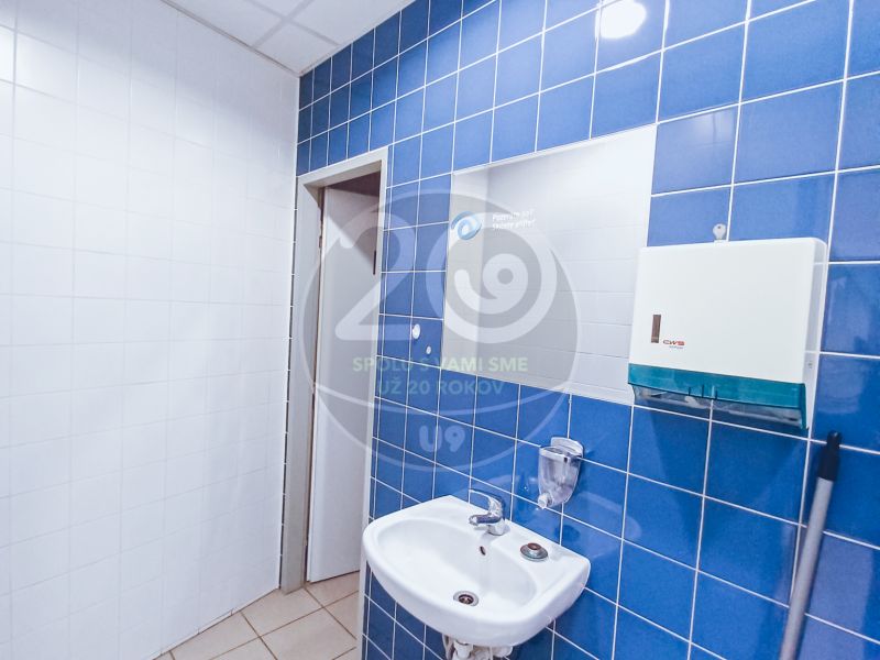 PREDAJ - Budova v centre mesta Lučenec