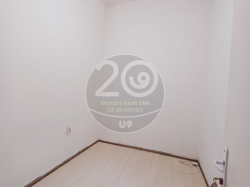 PREDAJ - Budova v centre mesta Lučenec