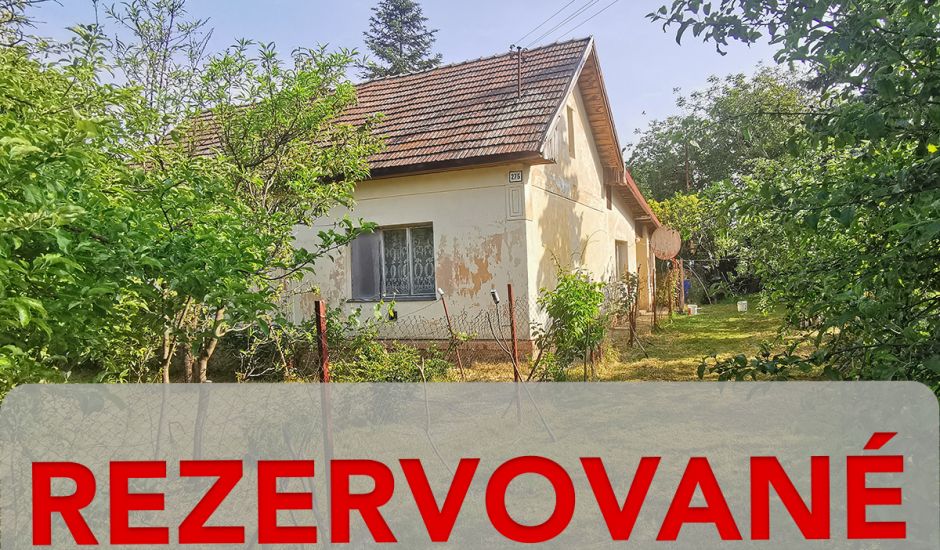 EXKLUZÍVNE! Predaj rodinného domu  - menšia hospodárska usadlosť v obci Nová Vieska - Arad