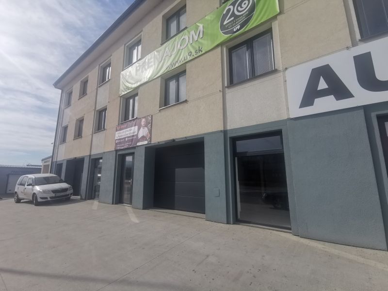 Obchodné priestory na prenájom v Prievidzi pri vstupe do Prievidze, ulica Nadjazdova