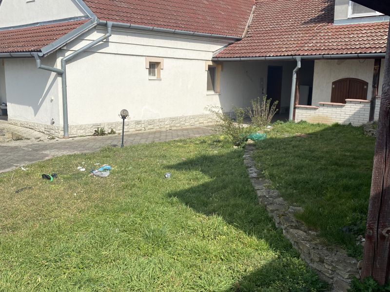 Dva rodinné domy za cenu jedného na Záhorí.