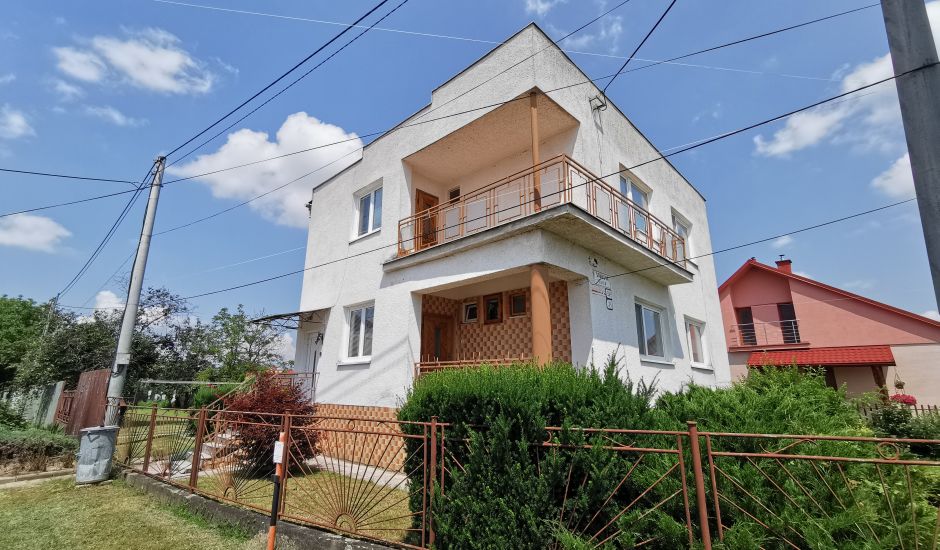 5 izbový rodinný dom v meste Sobrance 5 izbový rodinný dom v meste Sobrance