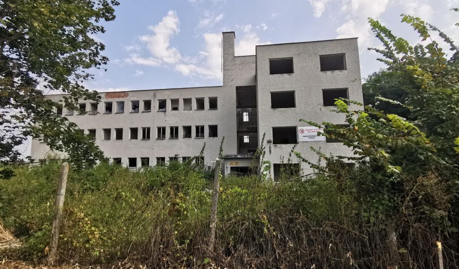 Predaj areálu v obci Širkovce Predaj areálu v obci Širkovce
