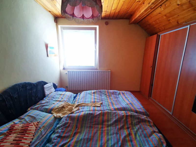 Dražba 3/4 rodinného domu v Sučanoch.