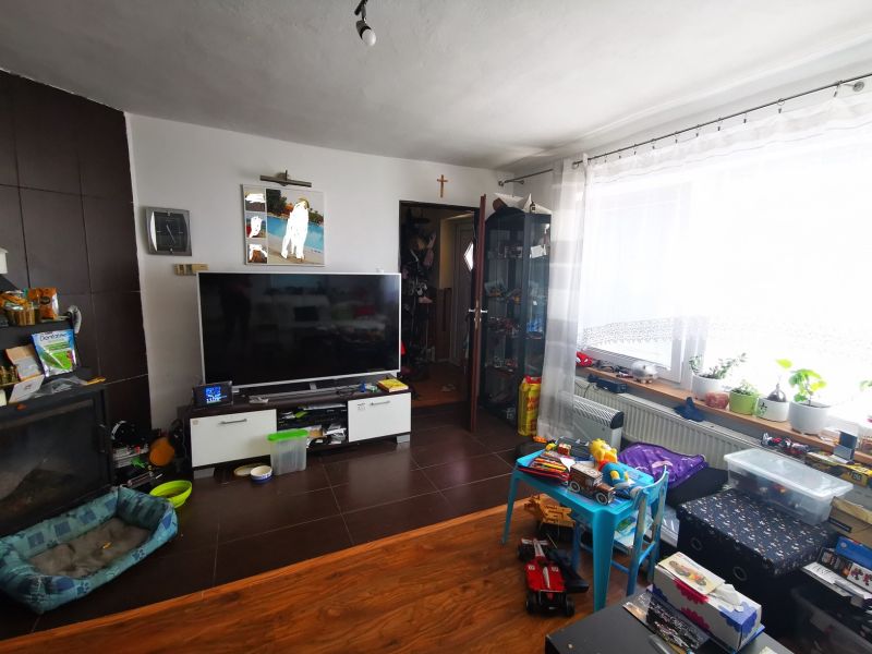 Dražba 3/4 rodinného domu v Sučanoch.