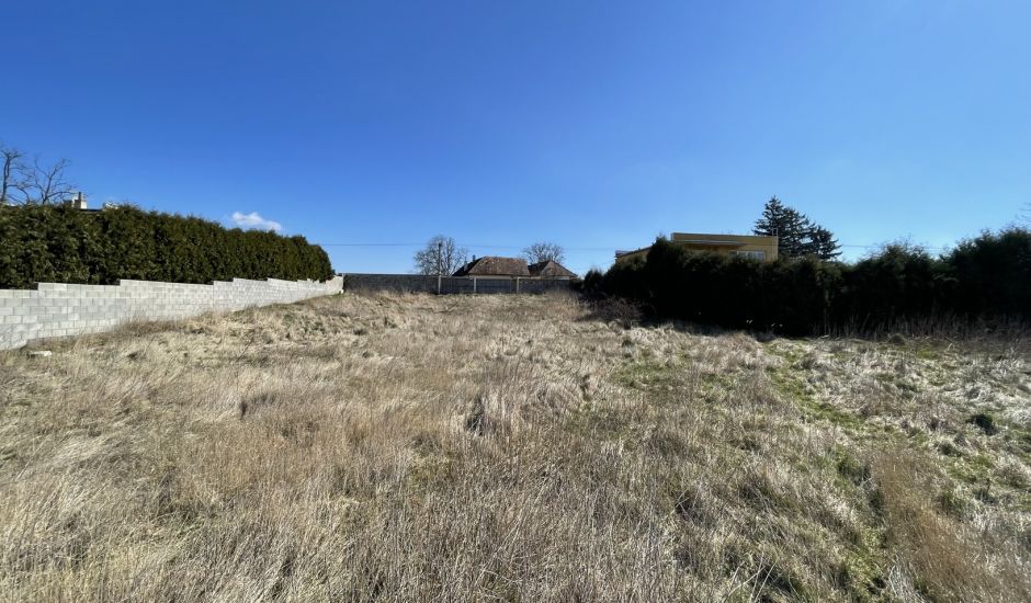 Stavebný pozemok 2178 m2 Veľké Ripňany Stavebný pozemok 2178 m2 Veľké Ripňany