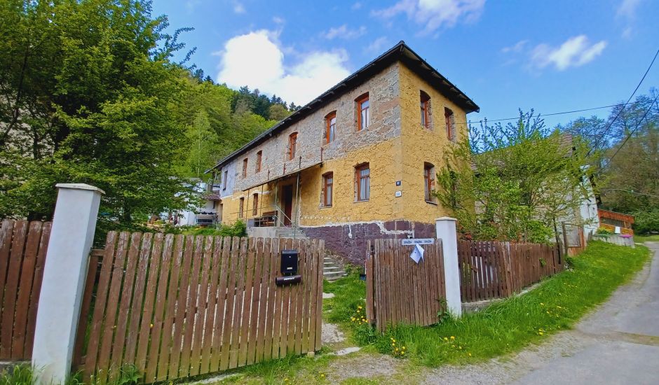 Dražba rodinného domu a chaty v Janovej Lehote Dražba rodinného domu a chaty v Janovej Lehote