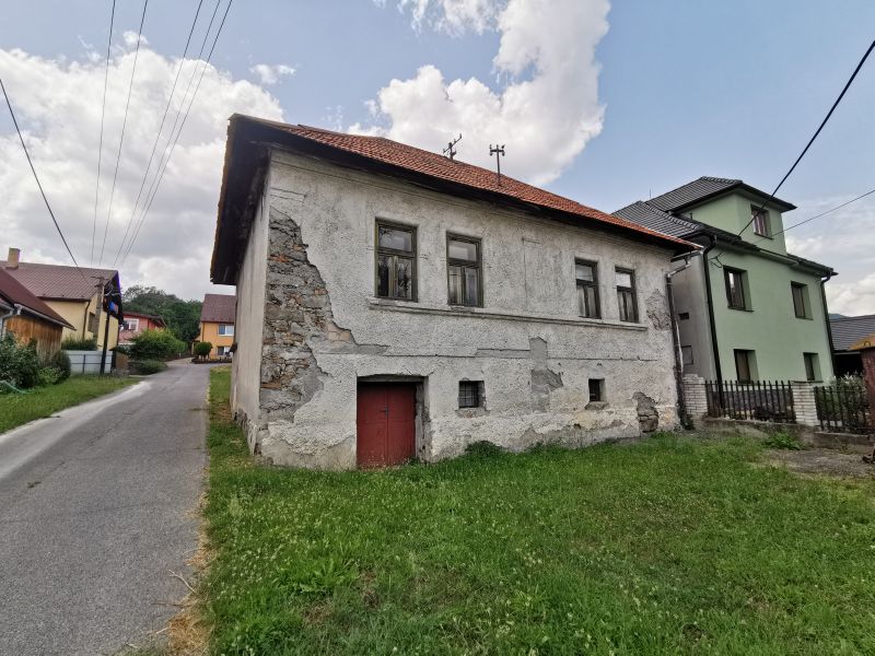 Predaj staršieho rodinného domu  v meste Veľký Krtíš