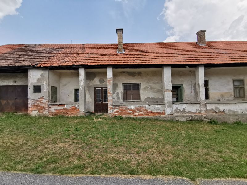 Predaj staršieho rodinného domu  v meste Veľký Krtíš