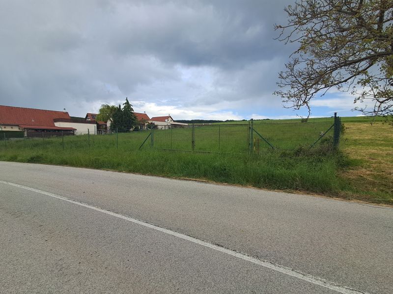 Dražba pozemkov v Olšovanoch 