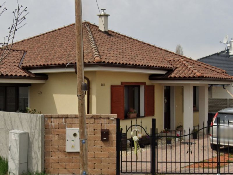 Dražba rodinného domu v obci Holice, k. u. Stará Gala
