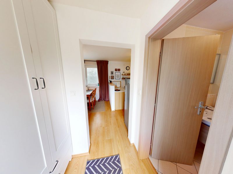 Celoročne obývateľný rekreačný dom pri Vojčianskom jazere (CHKO Dunajské Luhy) 30 min. od Bratislavy