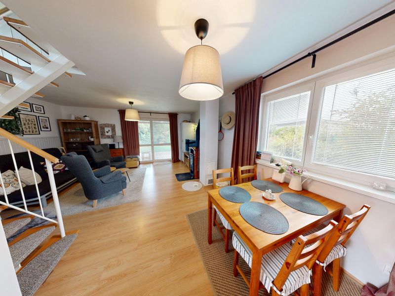 Celoročne obývateľný rekreačný dom pri Vojčianskom jazere (CHKO Dunajské Luhy) 30 min. od Bratislavy