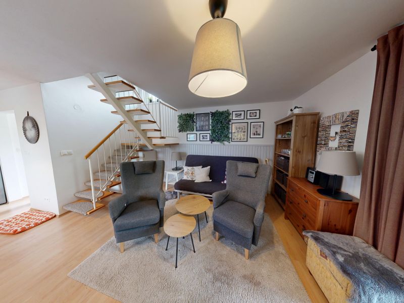 Celoročne obývateľný rekreačný dom pri Vojčianskom jazere (CHKO Dunajské Luhy) 30 min. od Bratislavy