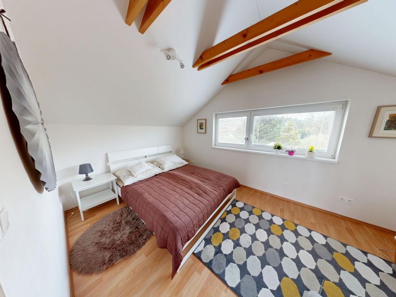 Celoročne obývateľný rekreačný dom pri Vojčianskom jazere (CHKO Dunajské Luhy) 30 min. od Bratislavy