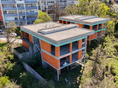 Dražba rozostavaného bytového domu v Bratislave 