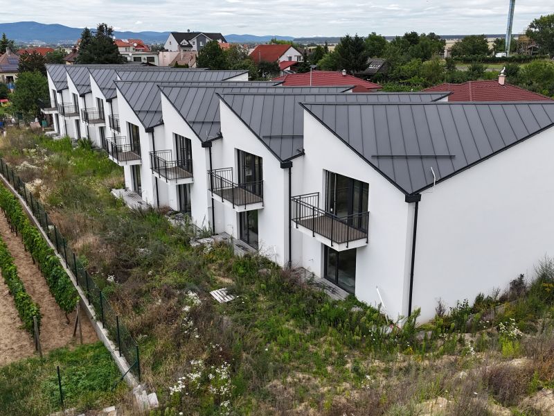 Dražba rozostavaných domov s pozemkami v Chorvátskom Grobe