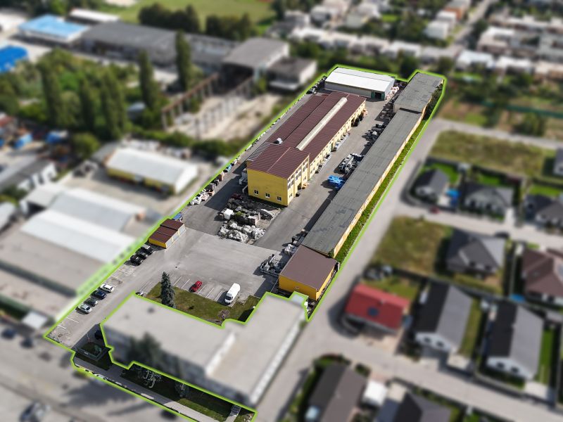 Výrobný areál v priemyselnej časti mesta Senica