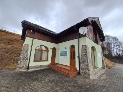 Dražba objektov na spracovanie ovocia a pozemkov v Brezne