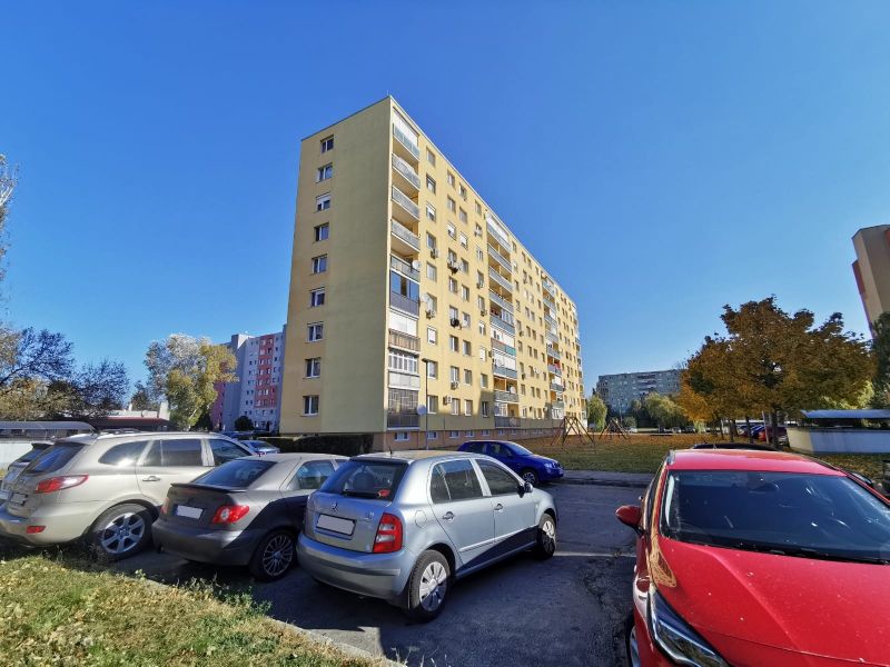 Dražba trojizbového bytu n Družstevnej ulici v Komárne