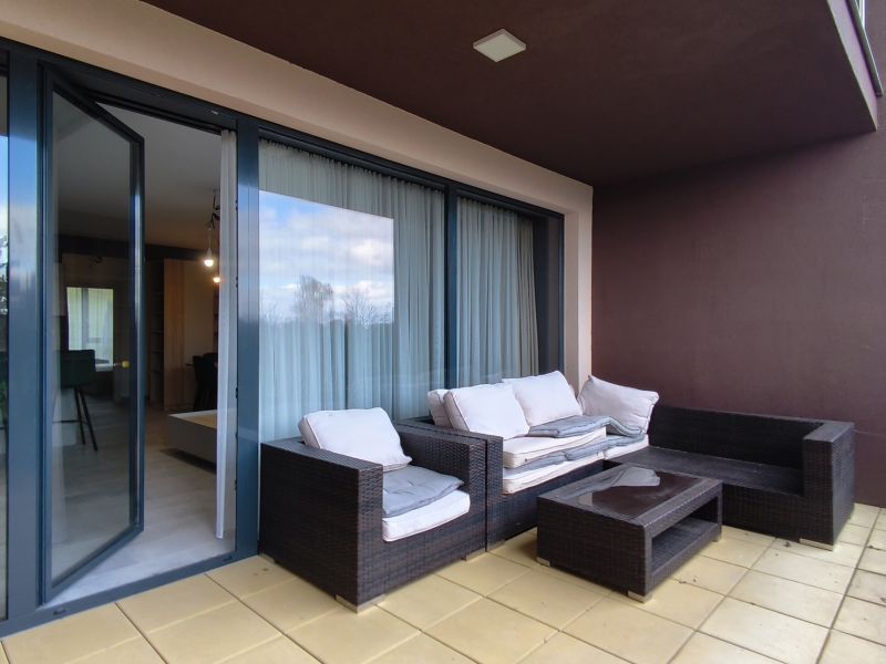 Novozrekonštruovaný apartmán v Bojniciach 4+kk s dvomi terasami, vnútorným aj vonkajším parkovaním  PANORÁMA BOJNICE