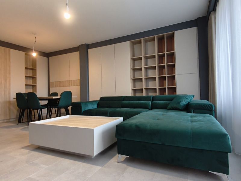 Novozrekonštruovaný apartmán v Bojniciach 4+kk s dvomi terasami, vnútorným aj vonkajším parkovaním  PANORÁMA BOJNICE