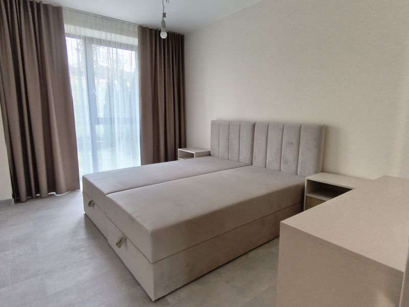 Novozrekonštruovaný apartmán v Bojniciach 4+kk s dvomi terasami, vnútorným aj vonkajším parkovaním  PANORÁMA BOJNICE