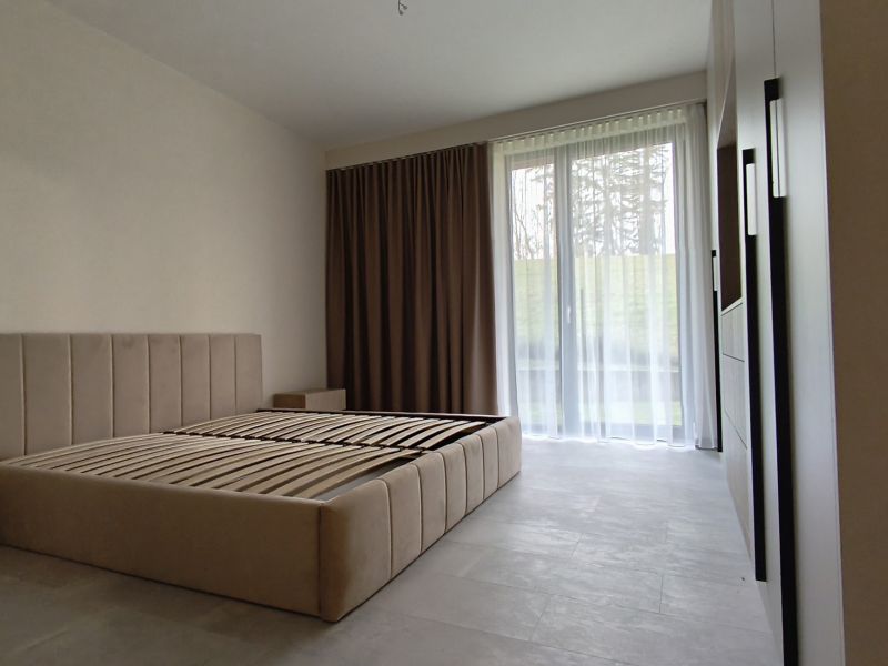 Novozrekonštruovaný apartmán v Bojniciach 4+kk s dvomi terasami, vnútorným aj vonkajším parkovaním  PANORÁMA BOJNICE