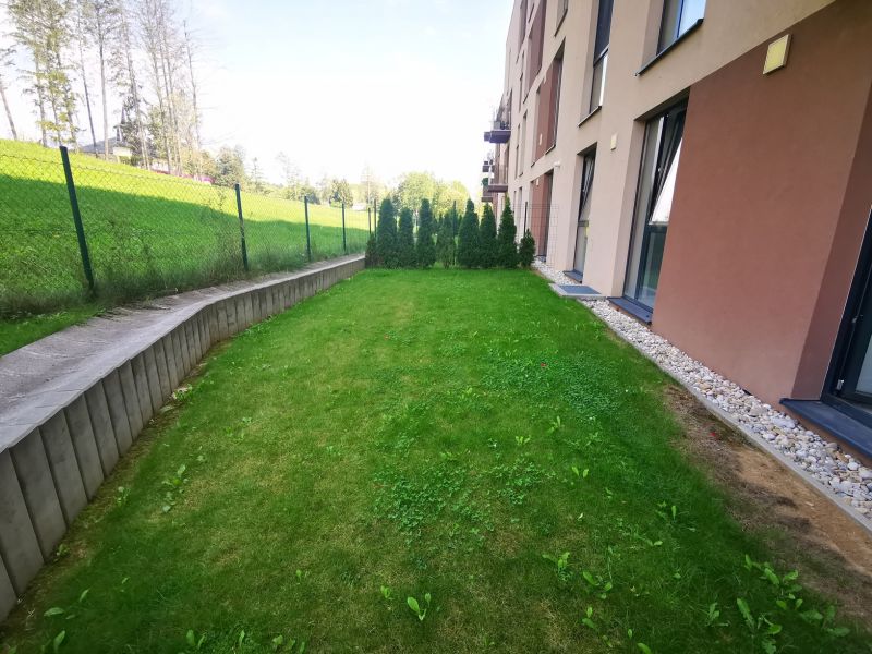Novozrekonštruovaný apartmán v Bojniciach 4+kk s dvomi terasami, vnútorným aj vonkajším parkovaním  PANORÁMA BOJNICE