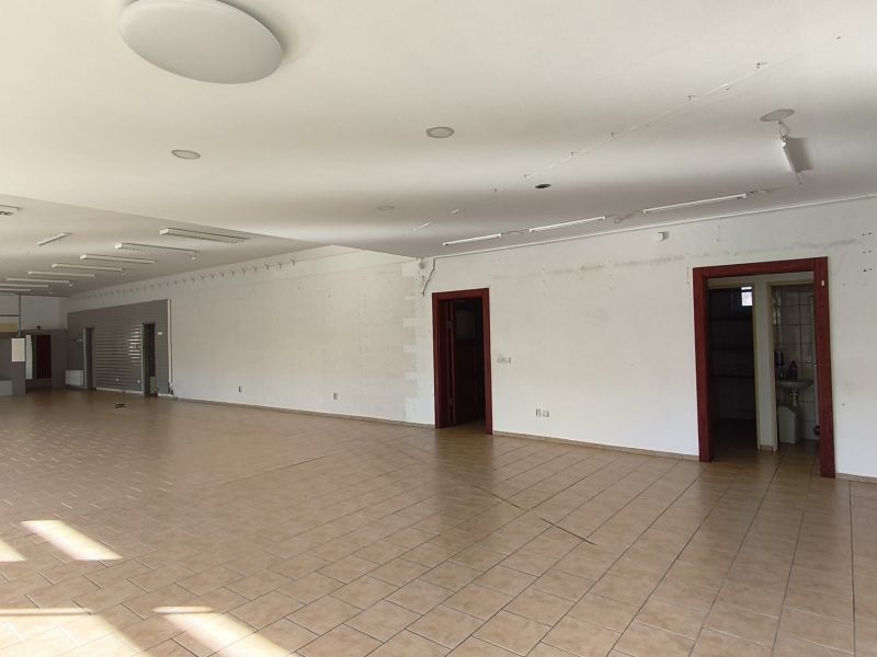 Prenájom obchodných priestorov na ulici Olympionikov v Prievidzi