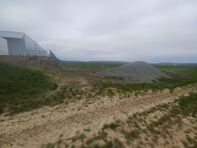 Dražba pozemkov vo Veľkej Ide