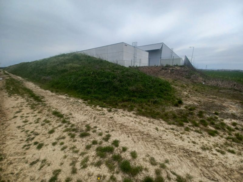 Dražba pozemkov vo Veľkej Ide