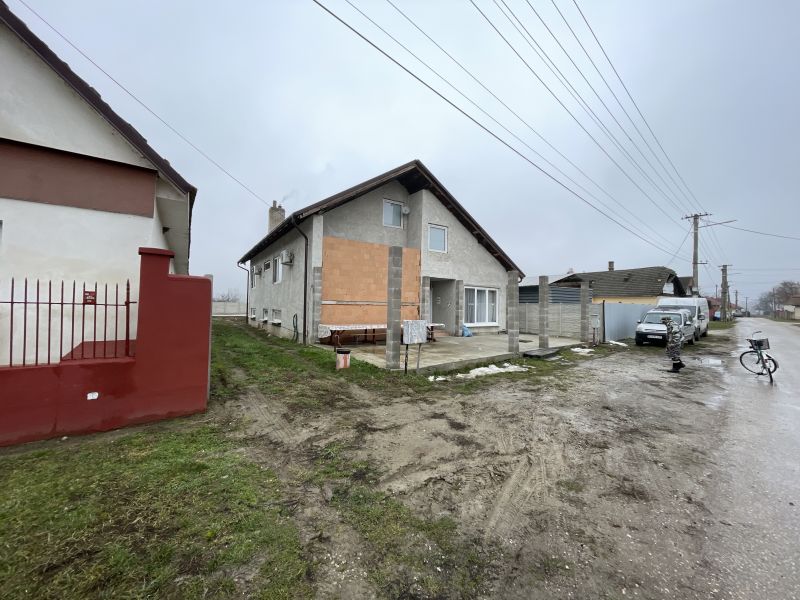 Dražba rozostavaného rodinného domu v obci Zemné