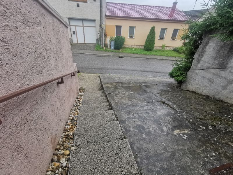 Opakovaná dražba rodinného domu v obci Koválov 