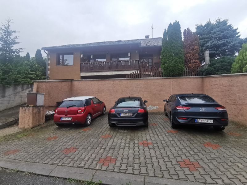 Opakovaná dražba rodinného domu v obci Koválov 