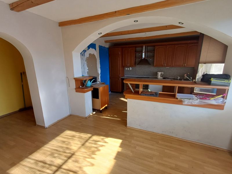ZNÍŽENÁ VYVOLÁVACIA CENA!!! Opakovaná dražba rodinného domu v obci Koválov 